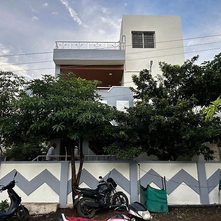 Vatavriksha Guest House,Akkalkot Akalkot Екстериор снимка